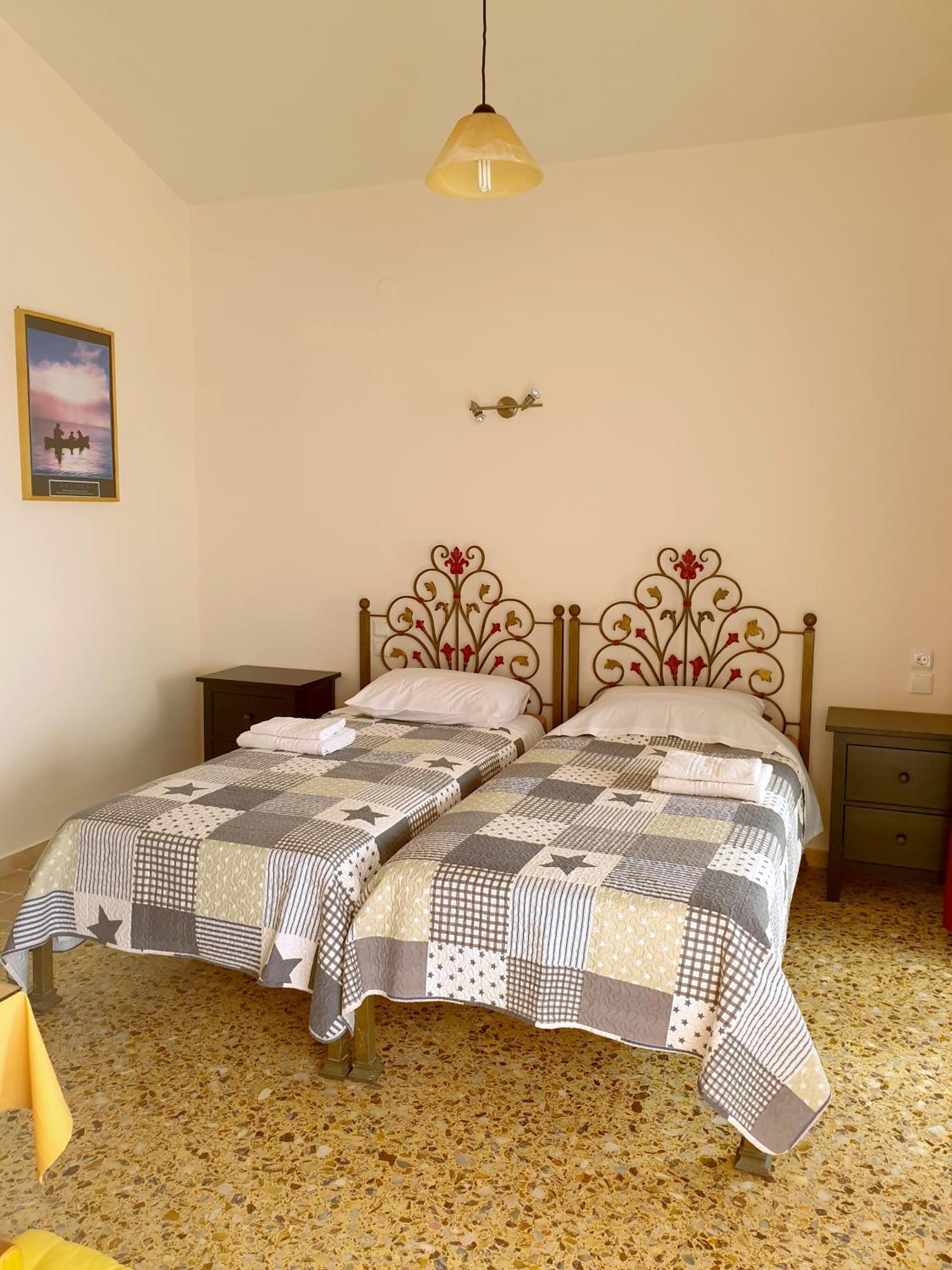 Filippos Apartments "Room 5" No Kitchen Spartià Esterno foto